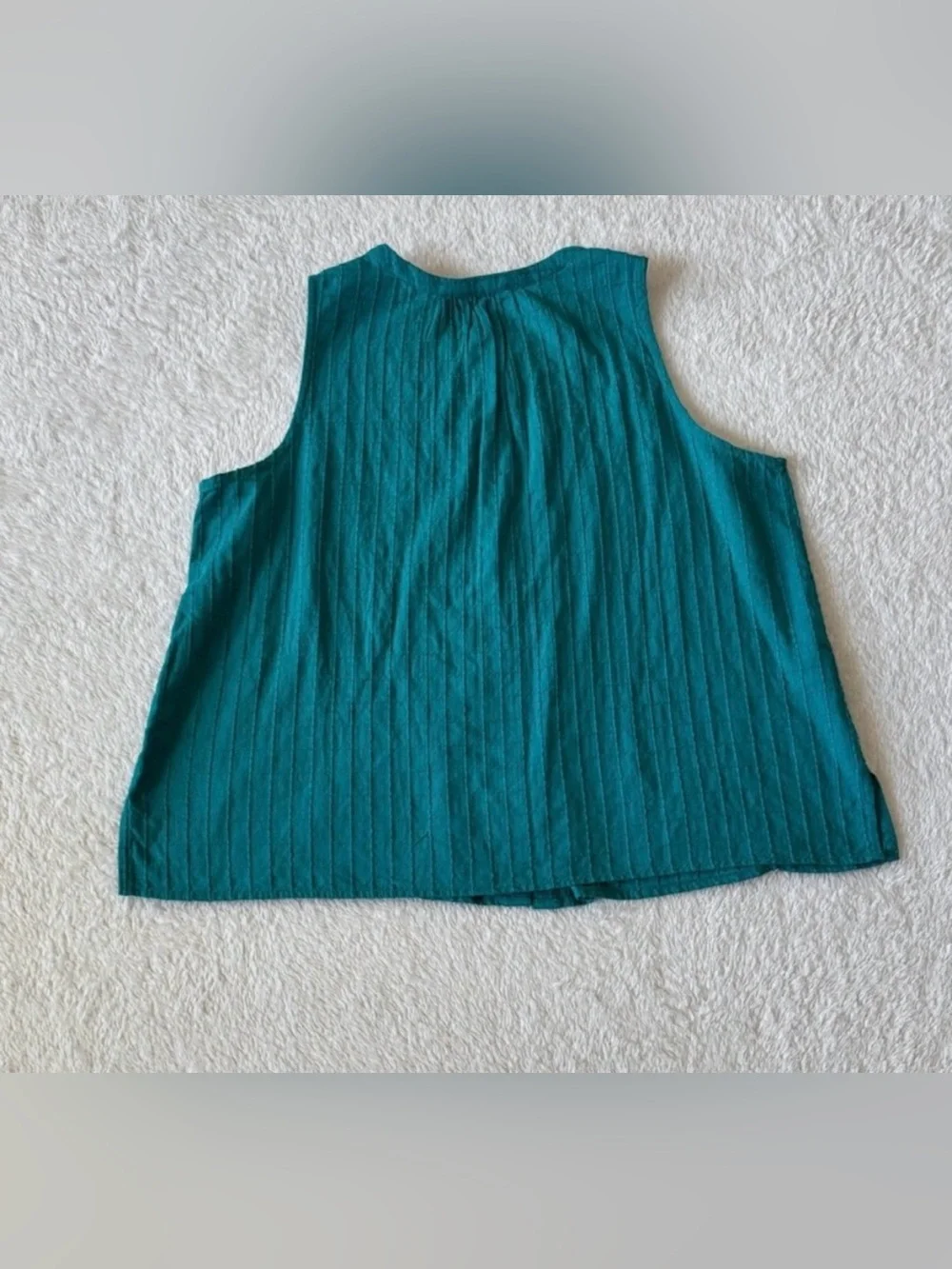 LOFT pintuck button
